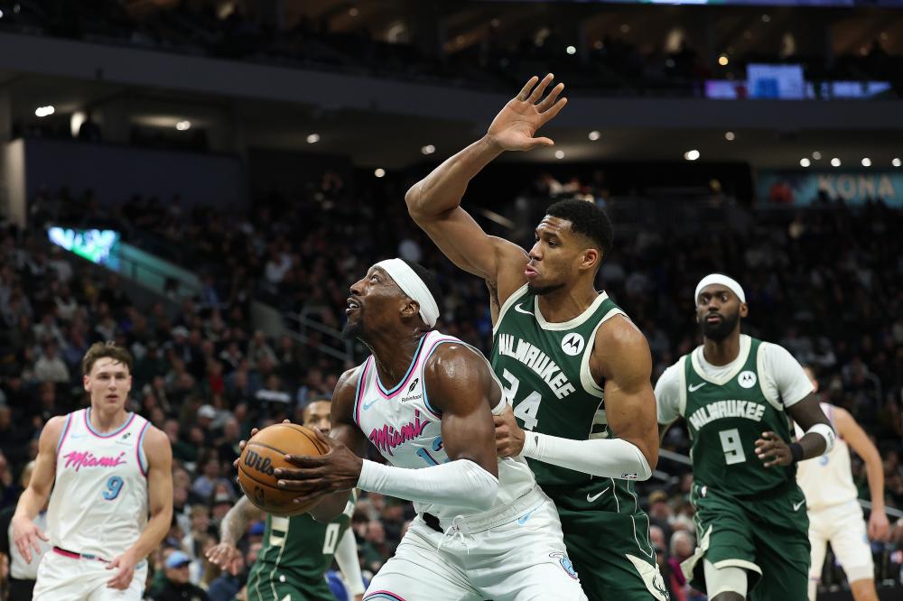 更是在她情 更是在她情